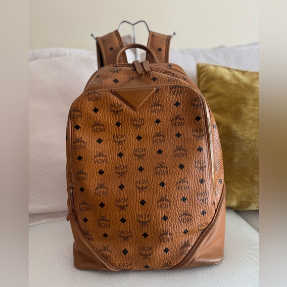 MCM Duke Visetos Backpack - Picture 1 of 16